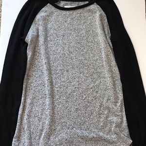 Girls OldNavy Black and Grey fleece top Size Large